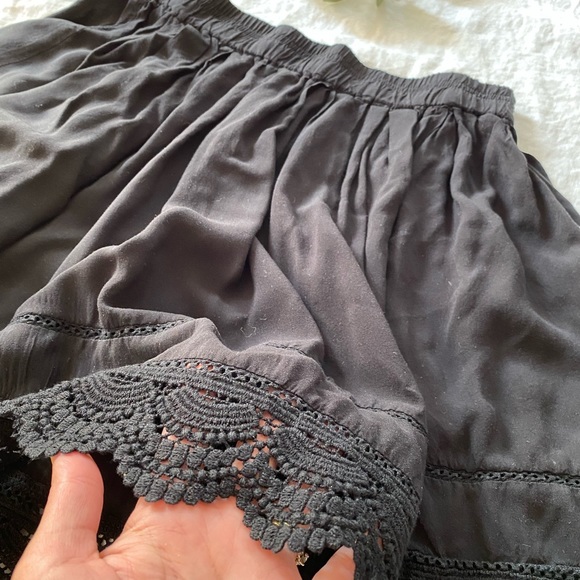 Shell Black Embroidered Skirt by Aeropostale - Picture 7 of 8